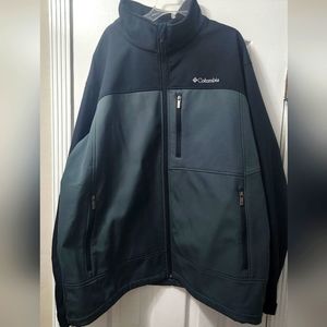 Columbia Sportswear men's Softshell jacket. Size XXL.